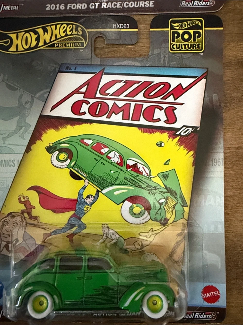 Hot Wheels Pop Culture Assortment - Licensed Movie & Game Cars 5 pk
